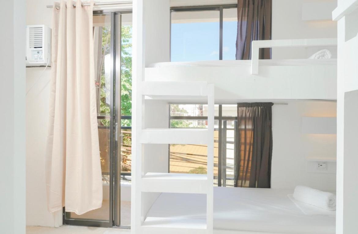 The A Hostel Balabag  ภายนอก รูปภาพ